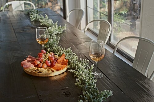 Texas Sunshine Oasis WACO/Silos/Baylor: Pool, Piano, PingPong, Pets on 1/2 acre