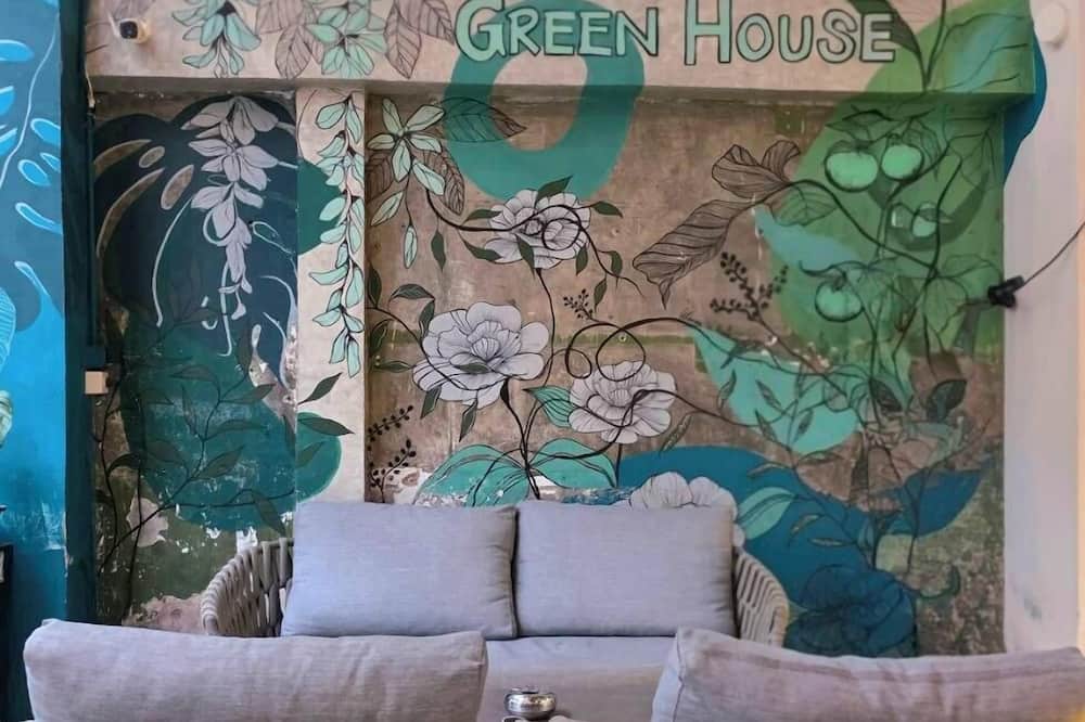 Greenhouse Bangkok Khaosan