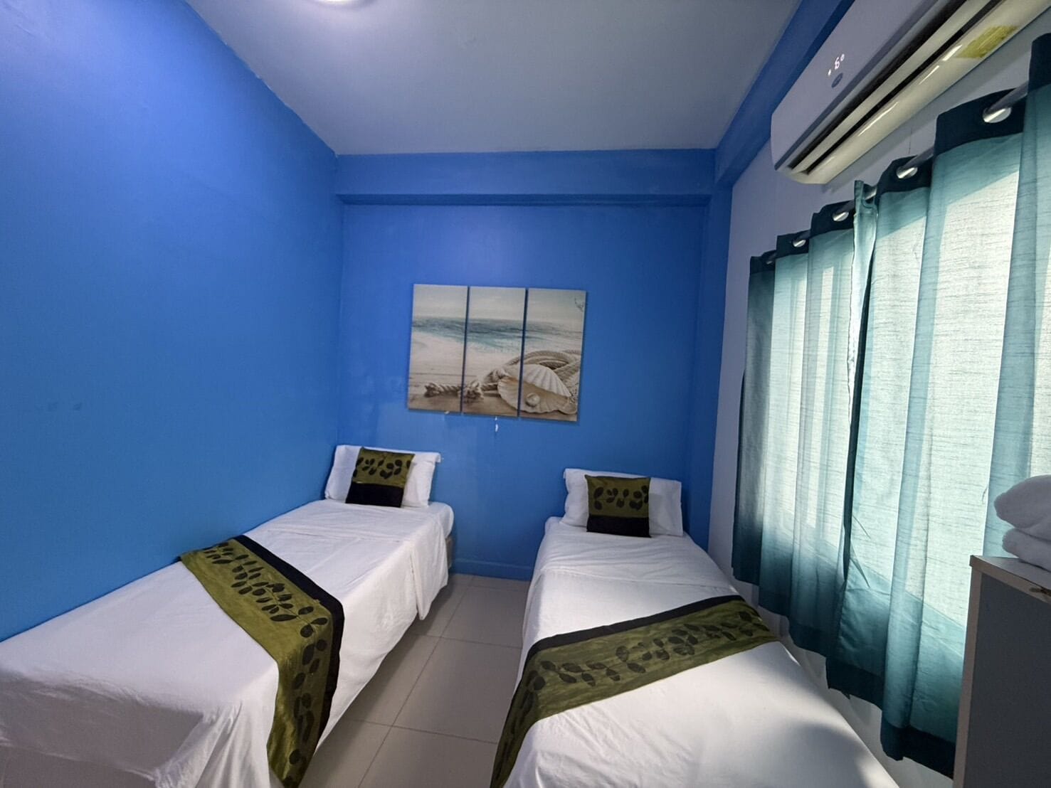 In-room safe, free WiFi, bed sheets