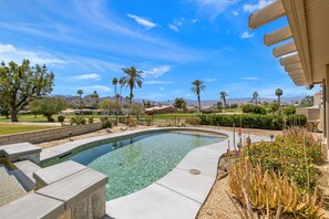 Uklassifisert bilde, 3 av 48, knapp