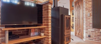 Authentic House With Playroom and Infrared Sauna