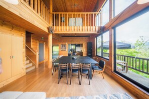 Panoramic House | Living area