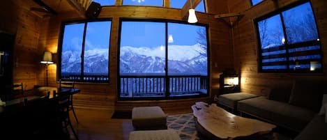 Panoramic House | Living area