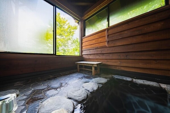 全景單棟房屋 | 浴室 | 免費梳洗用品、風筒、拖鞋、坐浴桶