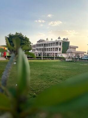 Exterior - The Mewar Palace and Resort (Shivpuri)