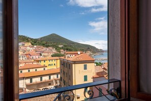 Balcony - Casa al secco apartment with sea view in the heart of Rio Marina (Rio Marina)