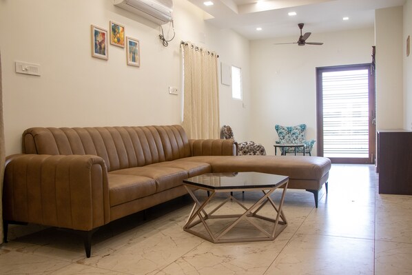 Living area - Vista Villa Stays (Tirupati)