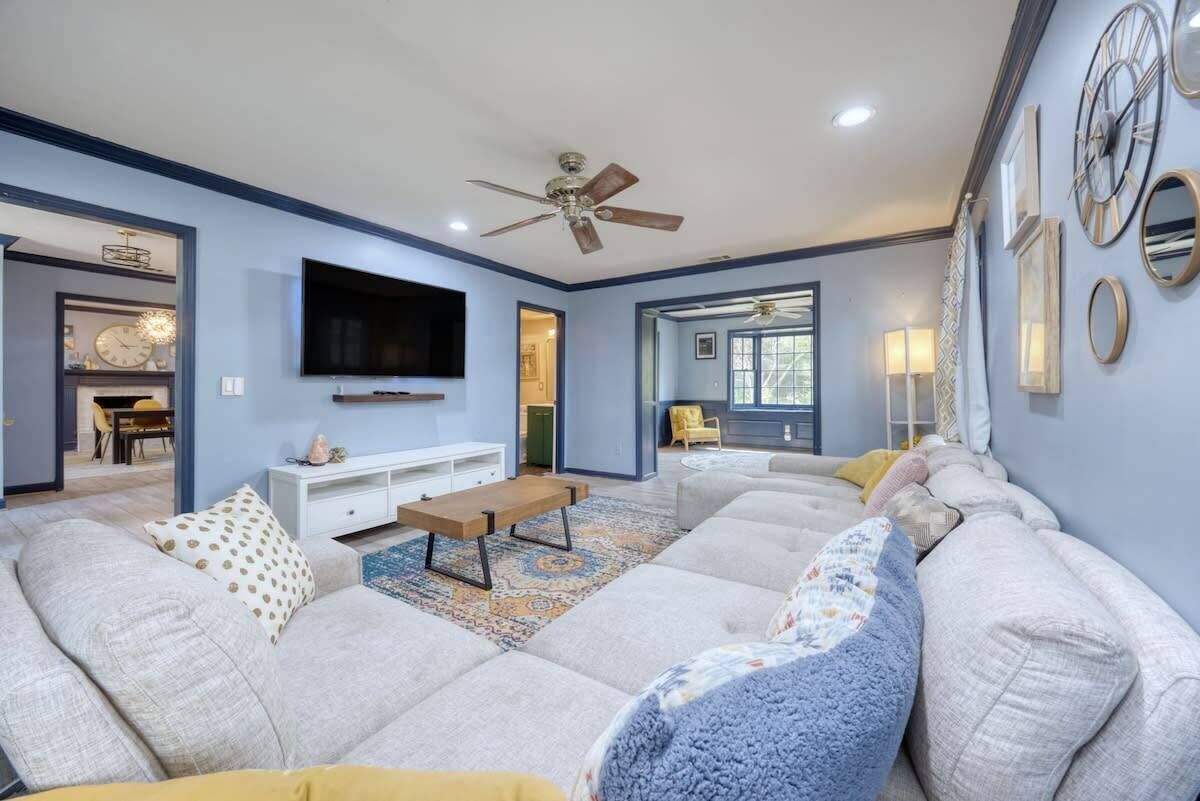 Near Ft Moore, Family-Friendly - Brookstone Bliss