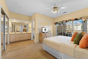 2 bedrooms, iron/ironing board, free WiFi, bed sheets - Golf Course Views | Screened Balcony | Updated 2BR | Sleeps 6 (Branson)