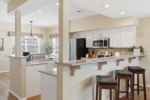 Fridge, microwave, oven, dishwasher - Golf Course Views | Screened Balcony | Updated 2BR | Sleeps 6 (Branson)