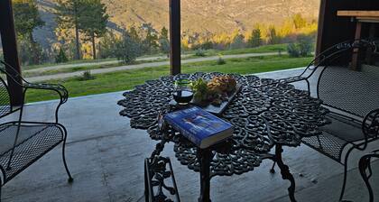 Wine Country Retreat - Monarch Trails