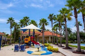 Children’s area - Amazing 5 BR w/game room minutes from Disney (Kissimmee)