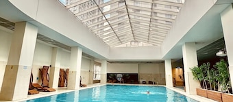18th Floor Luxury Condo With Pool