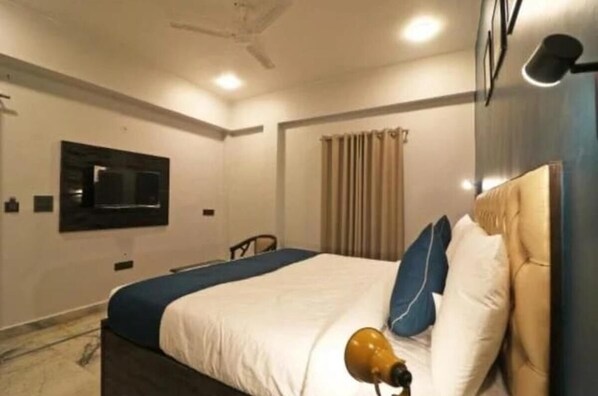 Free WiFi - Noida Metro Hotel By Wamson (Noida)