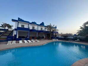 10 piscinas techadas
