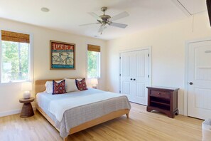 3 chambres, fer et planche à repasser, accès au Wi-Fi (inclus)