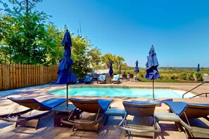 Pool - Fantastic Water Views, Pool, Hot Tub, Outdoor Kitchen, Fishing Dock, Waterfront Updated Home, DogsOK (Wilmington)