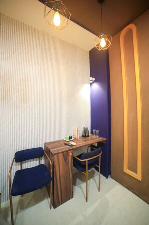Interior - Indulge in stylish luxury & superb hospitality in Nipania, close to all Malls


 (Indore, Madhya Pradesh, India)