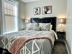 2 chambres, bureau, fer et planche à repasser, Wi-Fi gratuit