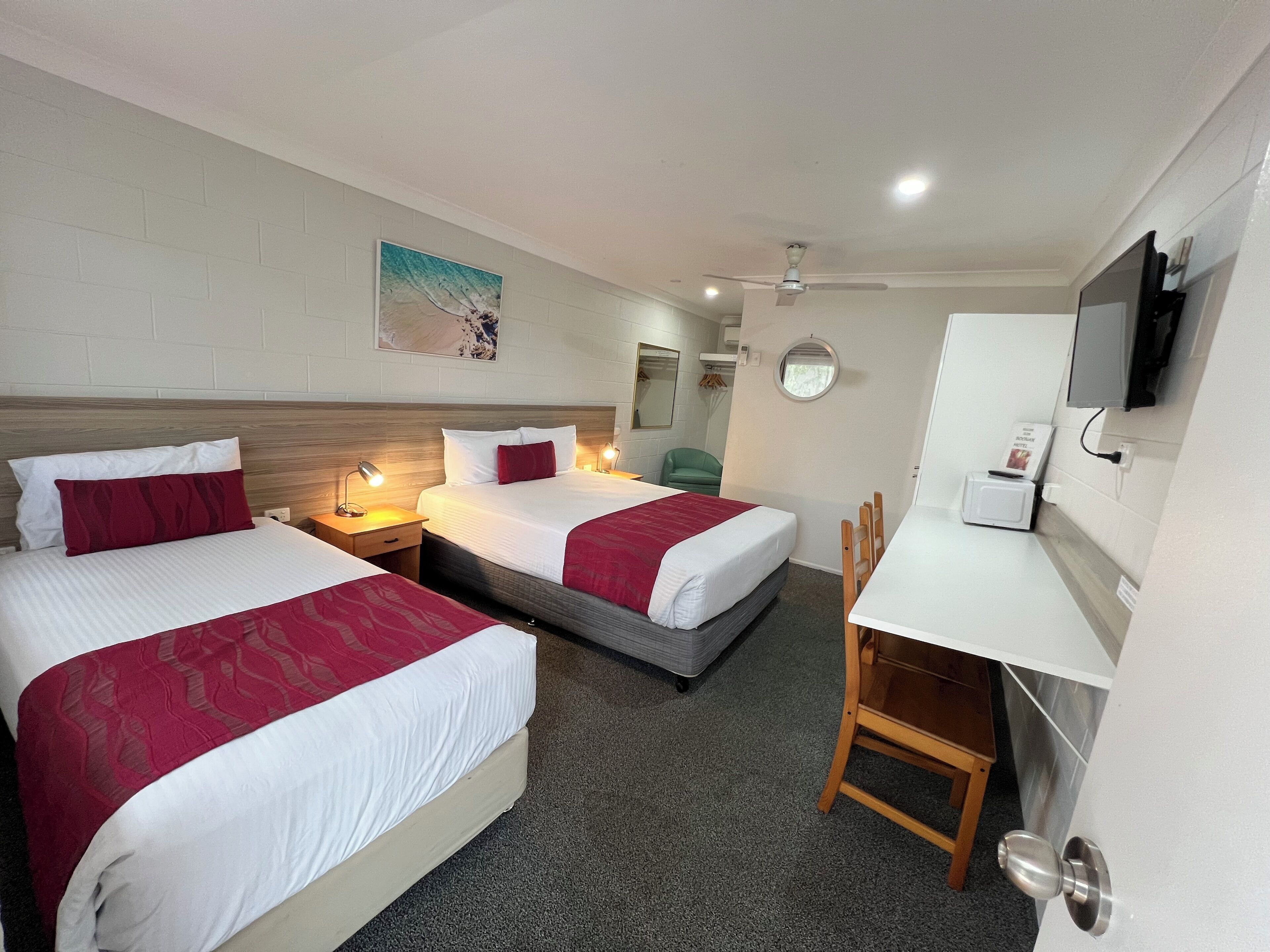 Standard Twin Room, Multiple Beds | Desk, free WiFi