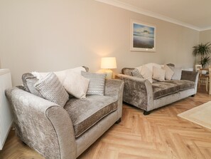 Living area - Applestow (Bideford)