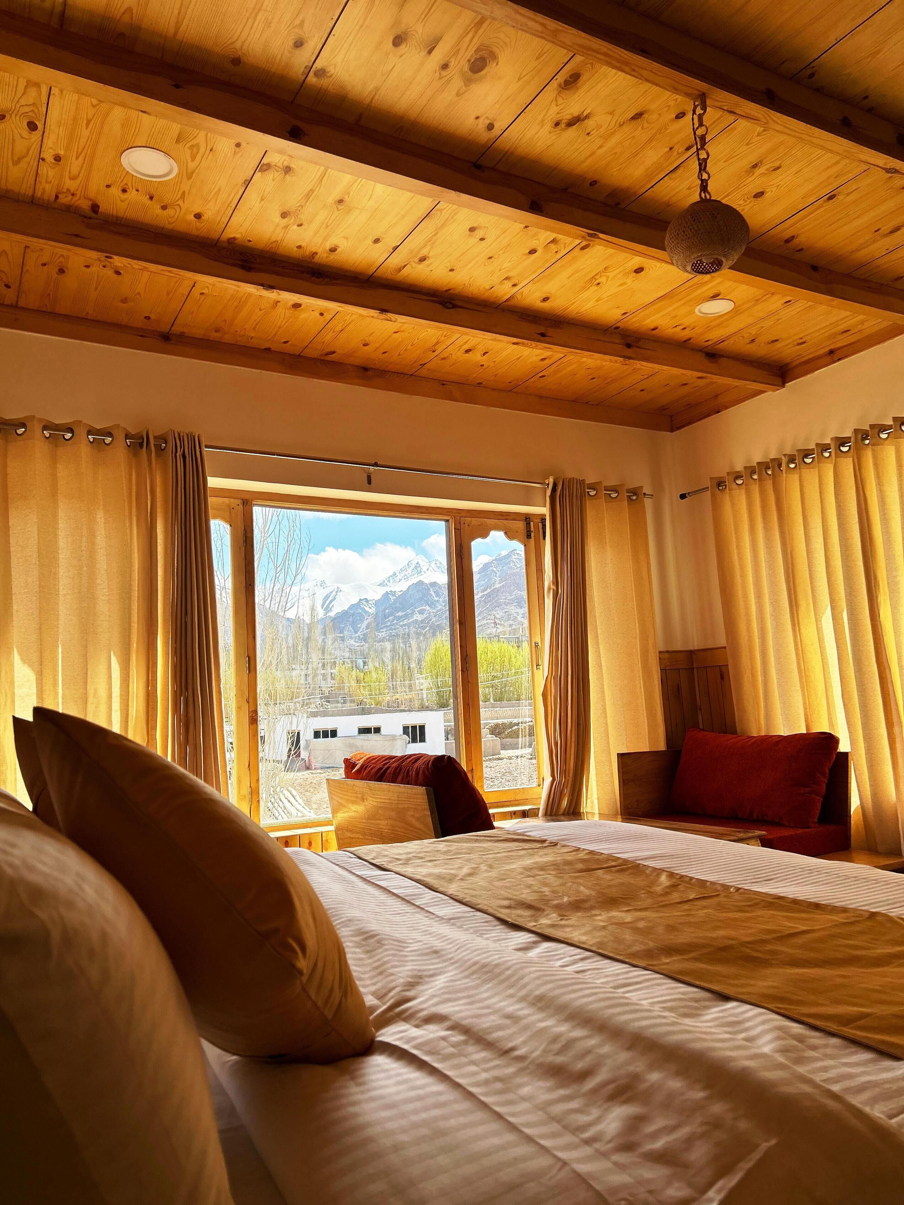 Deluxe tweepersoonskamer, uitzicht op bergen | Uitzicht op de bergen
