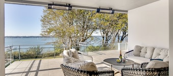 Lifestyle and Living by the Sea - Morning Glow