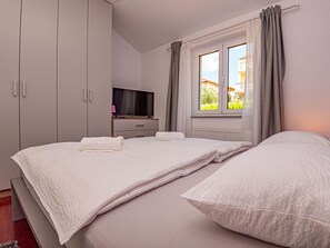 4 quartos, berço de viagem, Wi-Fi de cortesia