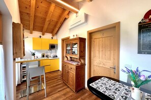 Private kitchen - B&B dalla fattoria della Patty in a natural frame (Pieve di Ledro)