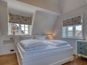 4 slaapkamers, een strijkplank/strijkijzer, gratis wifi