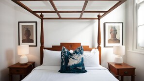 3 soverom, skrivebord, strykejern/-brett og wi-fi (inkludert)