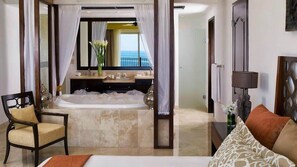 2 bedrooms, desk, iron/ironing board, WiFi - 2BD Del Palmar: Cancun, Luxury Resort (Cancún)