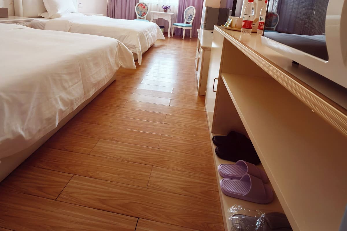 Kamar Twin Comfort, pemandangan kota | 1 kamar tidur, kedap suara, Wi-Fi gratis, dan seprai linen