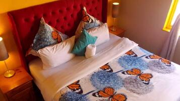 Kamar Double atau Twin Eksekutif, 6 kamar tidur, pemandangan kebun | Brankas, kedap suara, dan Wi-Fi gratis