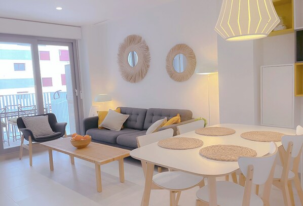 TV - New apt. at the beach of Daimus - near Gandia (Daimús)