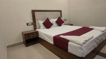 Standard Room | 1 bedroom, desk, free WiFi