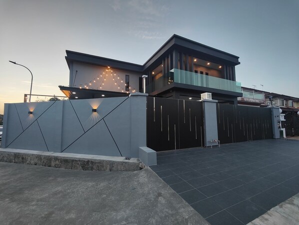 Front of property - JPP Homestay (Johor Bahru)