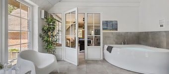 Stunning home in Ulfborg with sauna