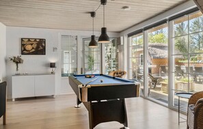 Games room - Stunning home in Ulfborg with sauna (Ulfborg)