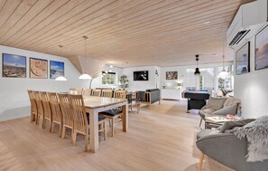 Spielezimmer