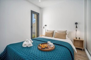 3 chambres, fer et planche à repasser, Wi-Fi, draps fournis