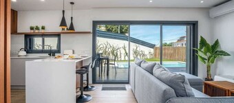 Bright Spacious House | Swimming Pool by HostWise