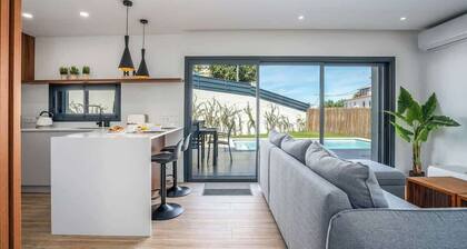 Bright Spacious House | Swimming Pool by HostWise