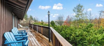 Spacious 3BR Condo Across from Alchemist