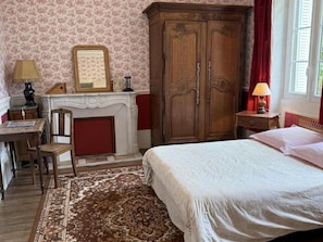 6 bedrooms, WiFi