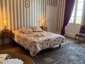 6 bedrooms, WiFi