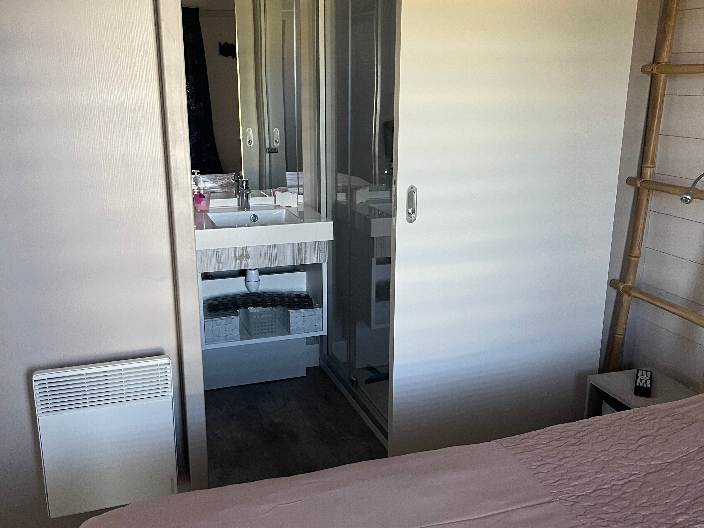 3 slaapkamers, een strijkplank/strijkijzer