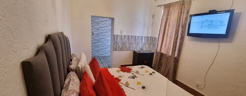 Neo & ruks guest house