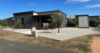 3-bedroom chalet, pool, 100m from lake - Olonzac