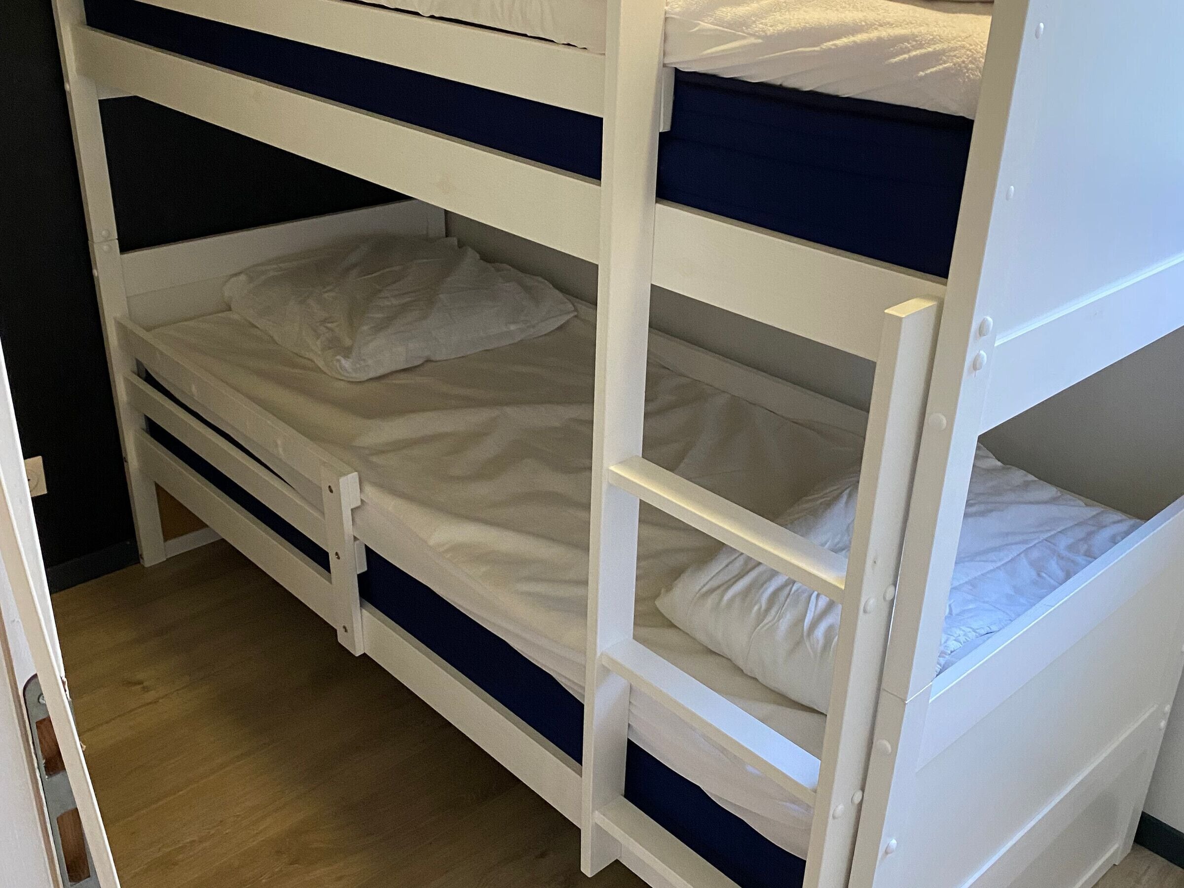 2 bedrooms, WiFi (free)